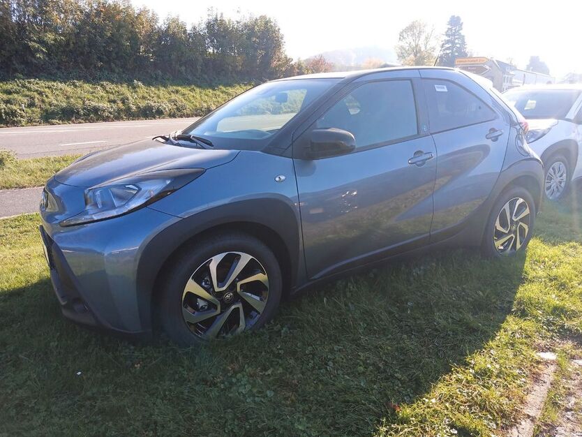 Toyota Aygo (X) 3.950 km 17.890 € Brensbach 64395