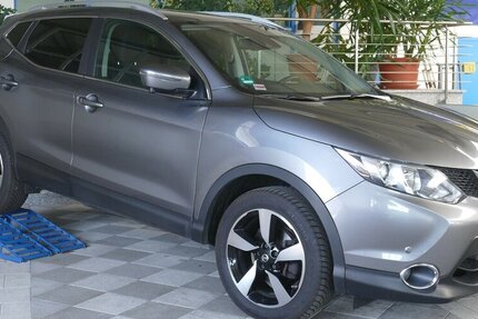 Nissan Qashqai 360° 101.616 km 10.990 € Wülfershausen 97535