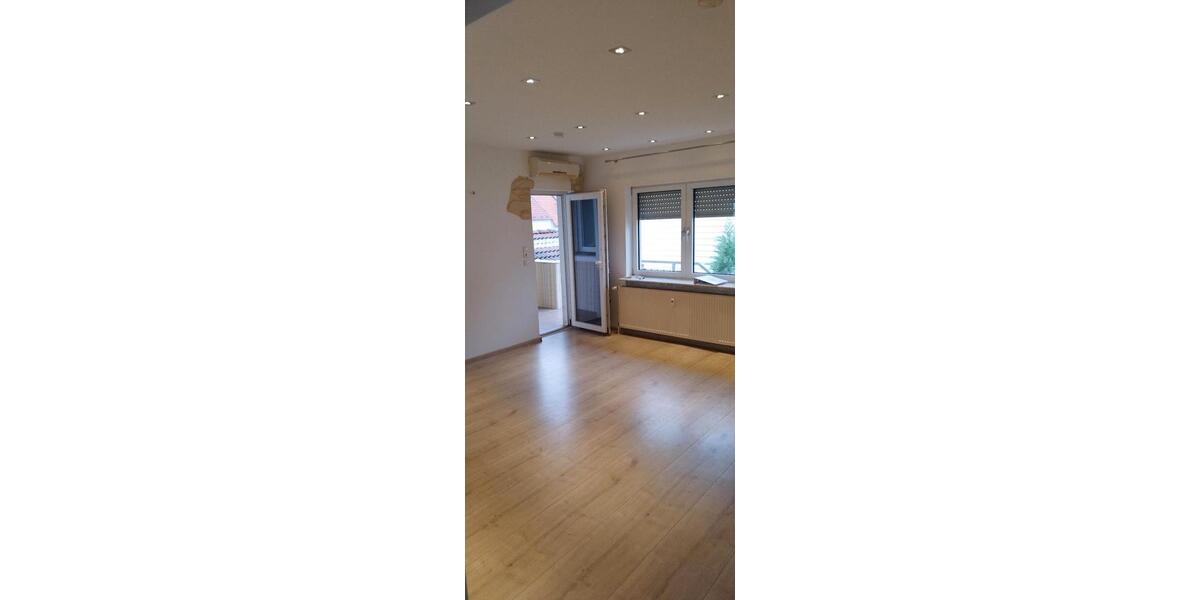 3 Zimmer Wohnung Saniert mit Terrasse und Klimaanlage 3 zimmer