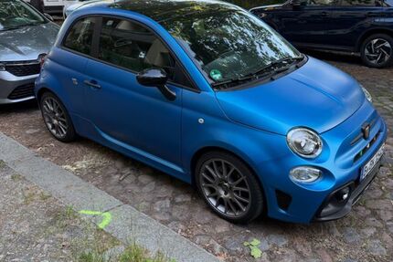 Abarth 695 2.450 km 22.800 &euro; Berlin 12167