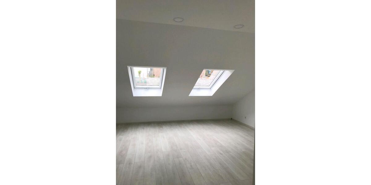 Doppelhaushälfte Nieder-Olm Olm - 5.5 Zimmer, 193 m&sup2;, 3.050&euro; | Angebot:25103577