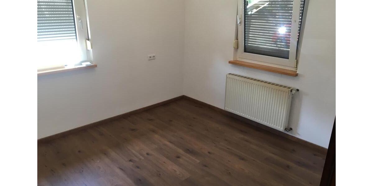 Erdgeschoßwohnung Bürstadt - 3.5 Zimmer, 77 m&sup2;, 770&euro; | Angebot:25174833