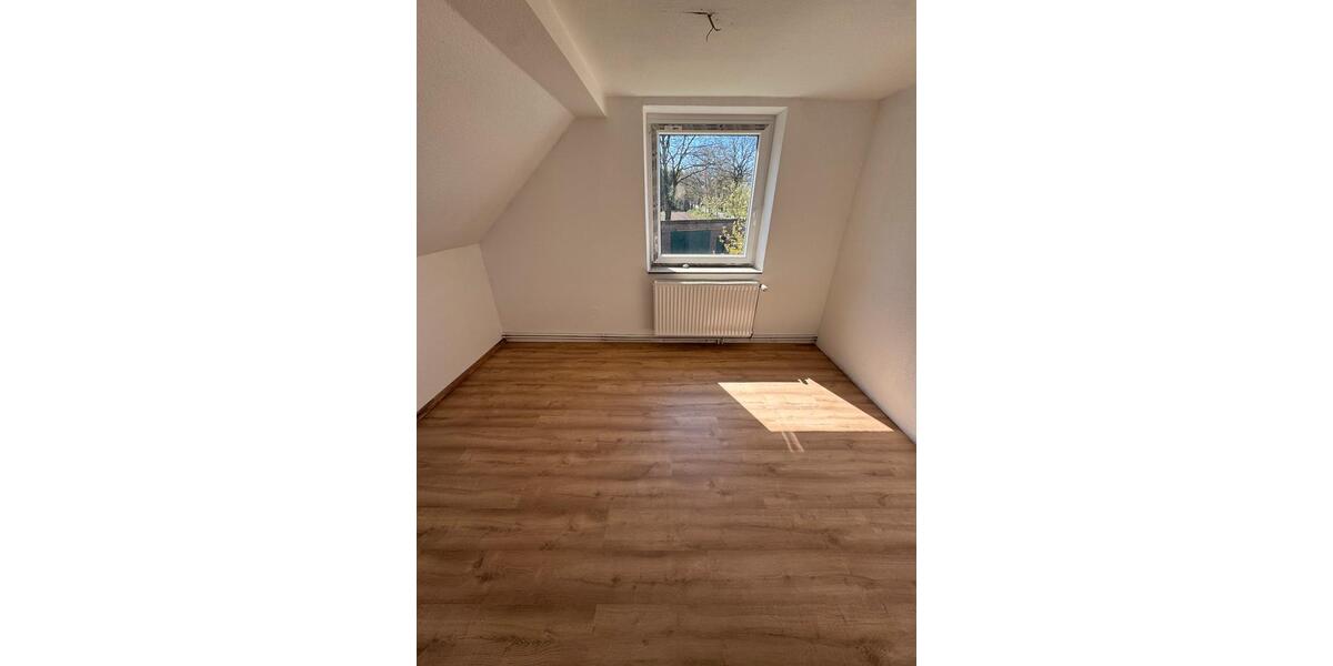 Mehrfamilienhaus, Wohnhaus Großefehn - 6 Zimmer, 150 m&sup2;, 950&euro; | Angebot:26269258