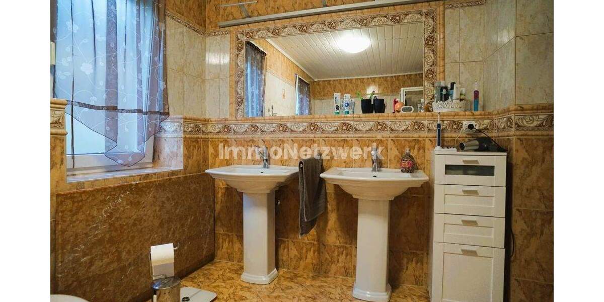 Einfamilienhaus Bad Wildbad - 5 Zimmer, 145 m&sup2;, 359.000&euro; | Angebot:24751762