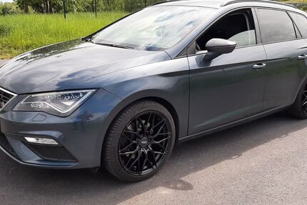 Seat Leon 85.000 km 16.990 &euro; Dresden 01259
