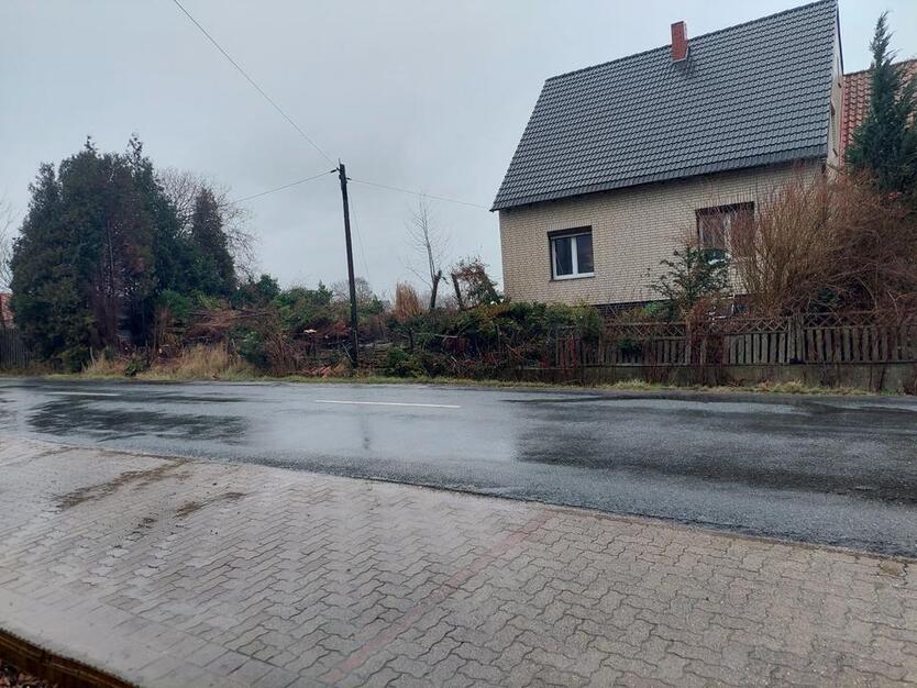Mehrfamilienhaus voll unterkellert Einzigartiger ruhiger Lage