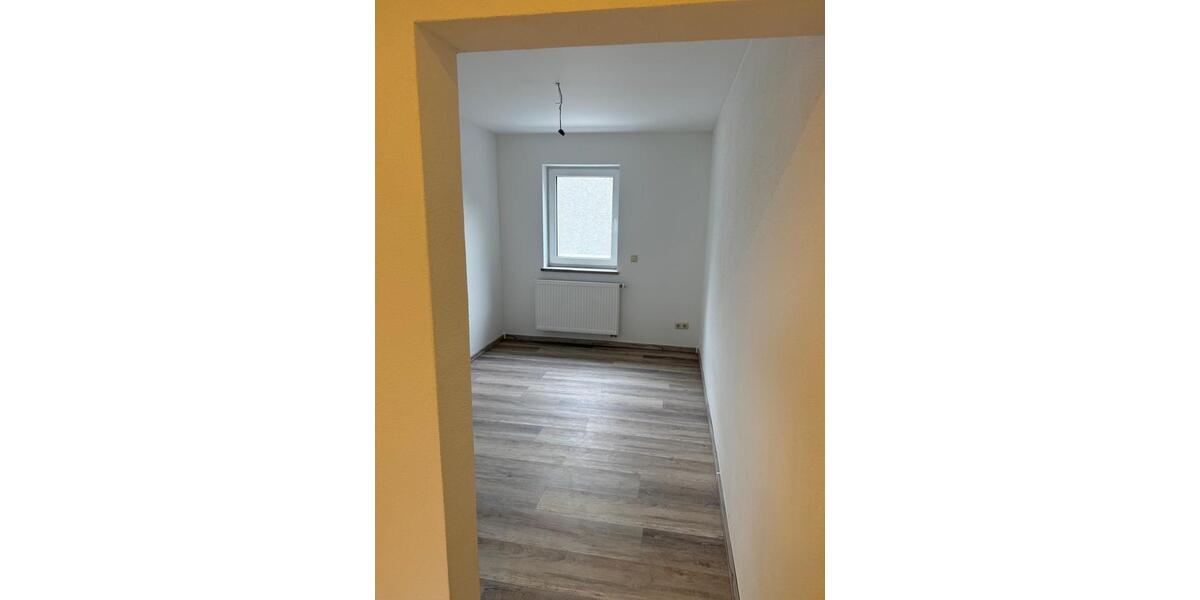 Reihenhaus Schrobenhausen - 4 Zimmer, 106 m&sup2;, 1.600&euro; | Angebot:25293842