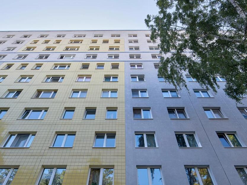 Lichtdurchflutetes Apartment mit offener Küche – Ideal für Singles
