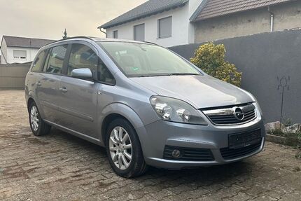 Opel Zafira 207.000 km 1.390 € Hambrücken 76707
