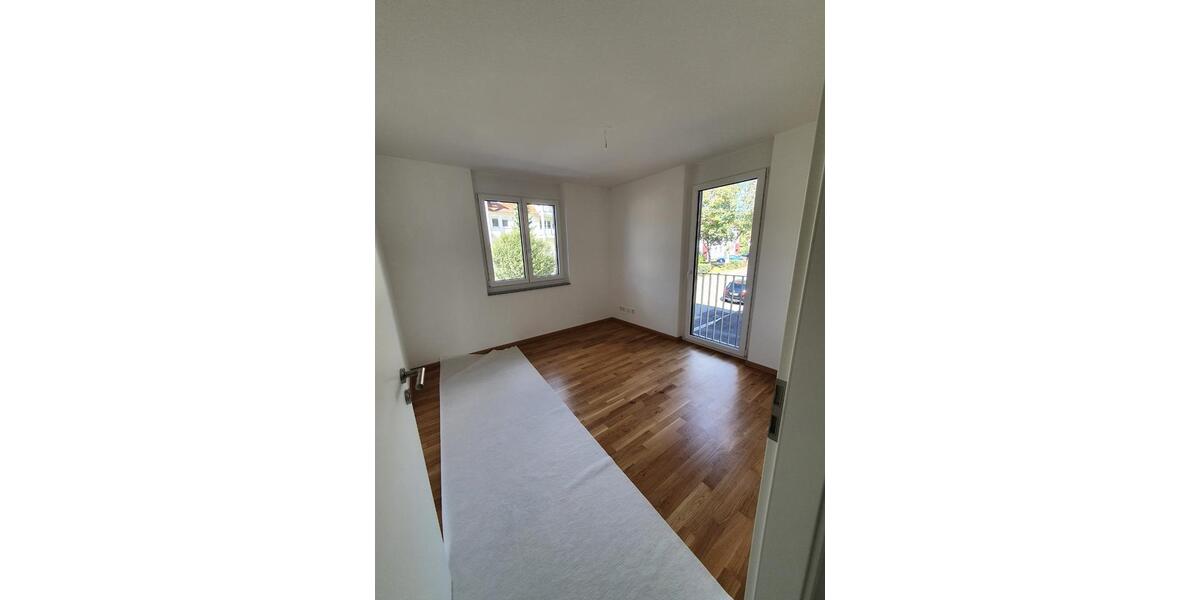 Etagenwohnung Lörrach - 4 Zimmer, 111 m&sup2;, 1.650&euro; | Angebot:26399972