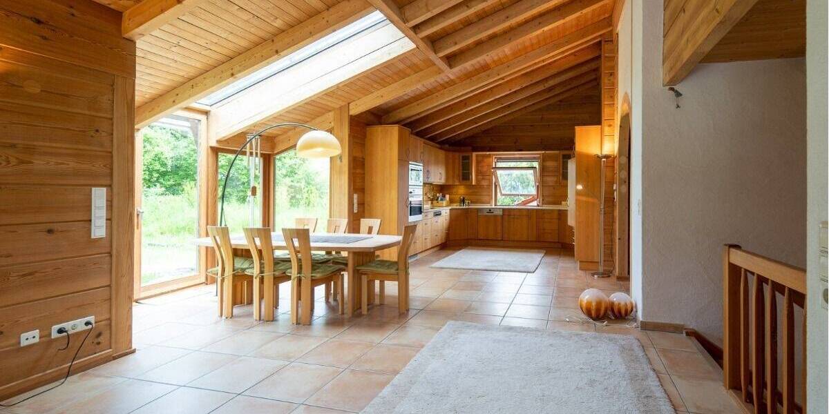 Einfamilienhaus in privilegierter Lage mit weitläufigem Garten und herrlichem Panorama 4 zimmer