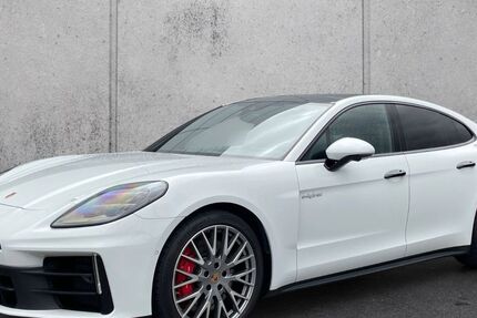 Porsche Panamera 16.162 km 123.680 &euro; Recklinghausen 45665