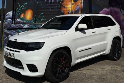 Jeep Grand Cherokee 110.000 km 42.500 &euro; Lübeck 23568