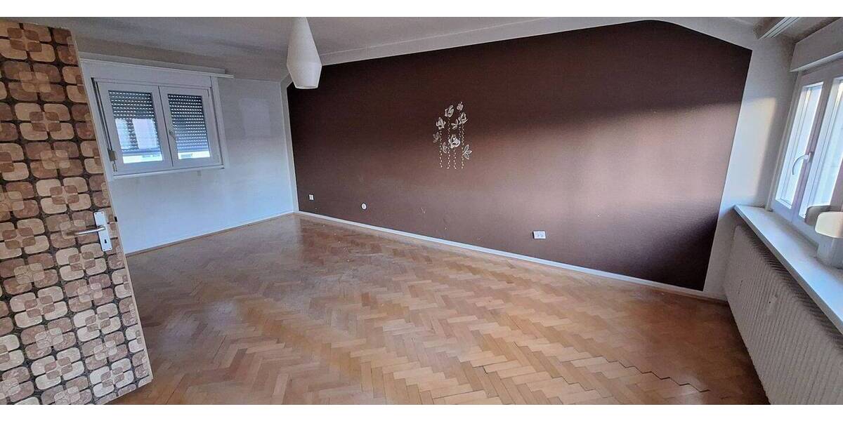 Etagenwohnung Zweibrücken - 4 Zimmer, 100 m&sup2;, 105.000&euro; | Angebot:26016126