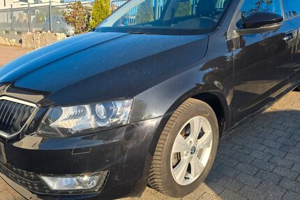 Skoda Octavia 172.000 km 8.499 &euro; Fulda 36041