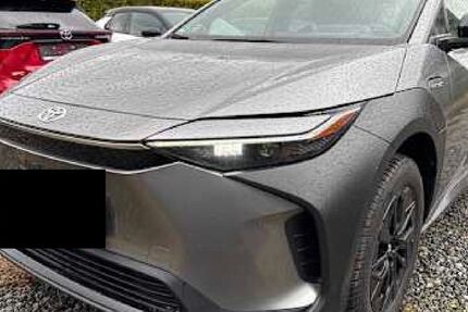 Toyota bZ4X 39.390 km 26.950 &euro; Steinbach-Hallenberg OT Herges-Hallenberg 98587