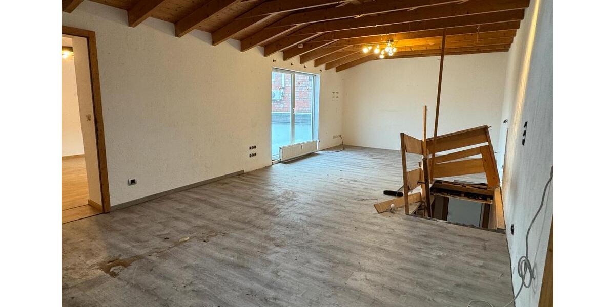 Etagenwohnung Viersen Hülsdonk - 3 Zimmer, 90 m&sup2;, 180.000&euro; | Angebot:24525326