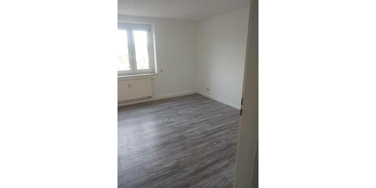 Etagenwohnung Drebach - 5 Zimmer, 105 m&sup2;, 580&euro; | Angebot:26267942