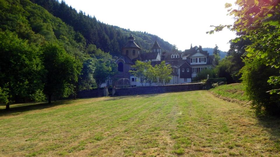 Etagenwohnung Lambrecht (Pfalz) - 1 Zimmer, 10 m&sup2;, 315&euro; | Angebot:24677646