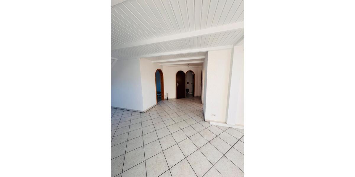 Dachgeschoßwohnung Ensdorf - 2 Zimmer, 60 m&sup2;, 600&euro; | Angebot:26398759