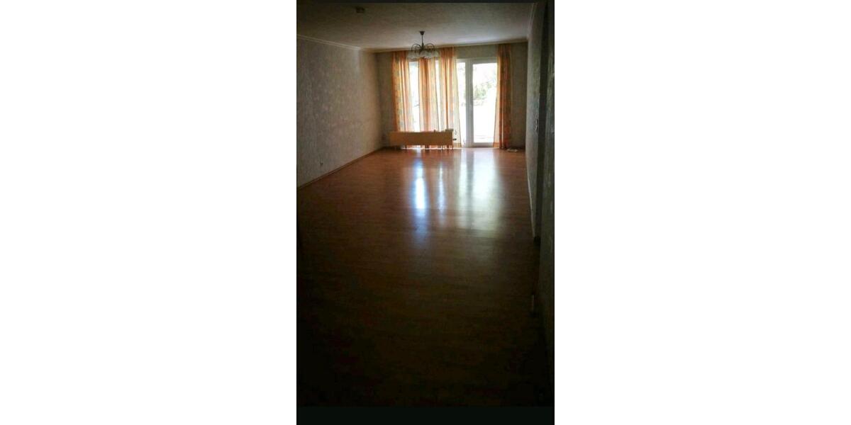 Etagenwohnung Landstuhl - 4 Zimmer, 107 m&sup2;, 145.000&euro; | Angebot:27236792
