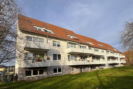 Sonnige 4-Zimmer-Maisonette-Wohnung inkl. Balkon und Parkplatz in Glindenberg bei Magdeburg!