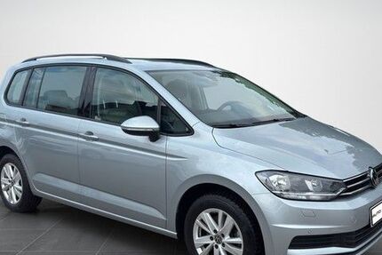 VW Touran 24.584 km 26.590 &euro; Nördlingen 86720