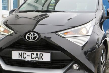 Toyota Aygo (X) 90.000 km 7.990 &euro; Heuchelheim 35452