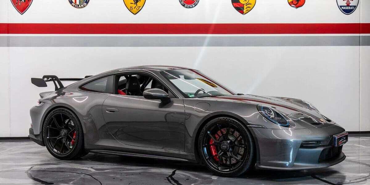 Porsche 992 13.900 km 181.990 &euro; Pastetten 85669