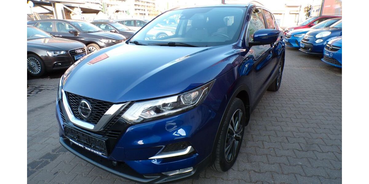 Nissan Qashqai 64.000 km 15.990 &euro; Berlin 12347