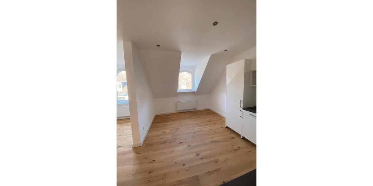 Dachgeschoßwohnung Koblenz - 4 Zimmer, 96 m&sup2;, 1.259&euro; | Angebot:26536288