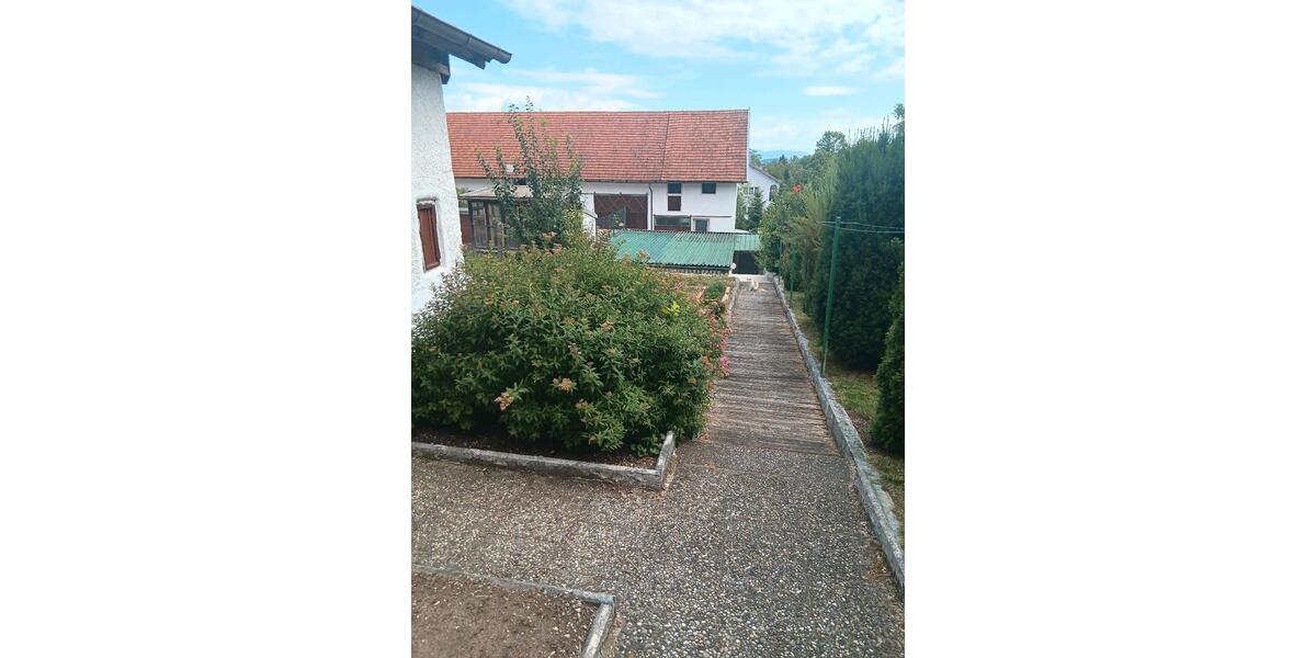 Reihenhaus Osterhofen - 8 Zimmer, 160 m&sup2;, 222.000&euro; | Angebot:26991776
