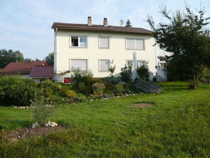 Gemeinde NeuburgInn: Großzügiges Einfamilienhaus mit Möglichkeit zur Aufteilung in zwei separate Wohnungen