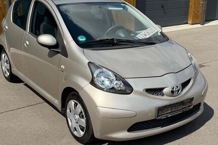 Toyota Aygo (X) 172.500 km 2.700 &euro; Alzey 55232