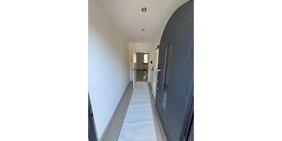 Doppelhaushälfte Ostfildern - 6 Zimmer, 147 m&sup2;, 2.790&euro; | Angebot:26122487