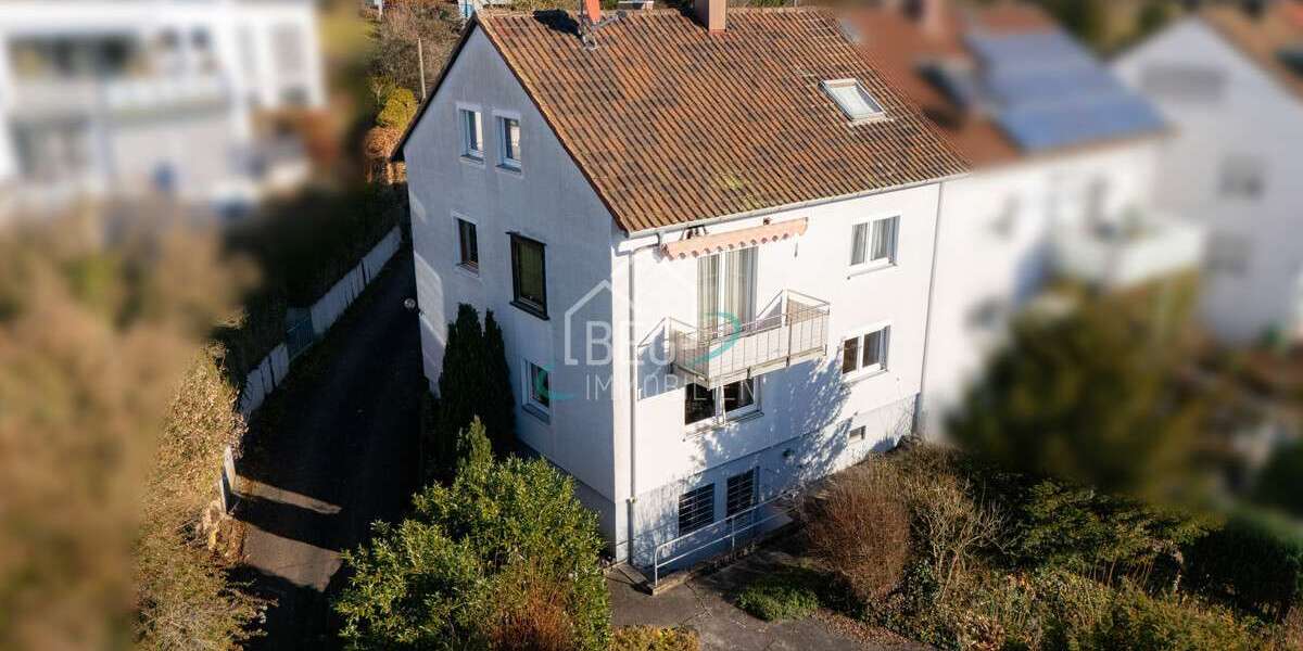 Haus zum Kaufen in Schwäbisch Gmünd 299.000 € 158 m² 9 zimmer