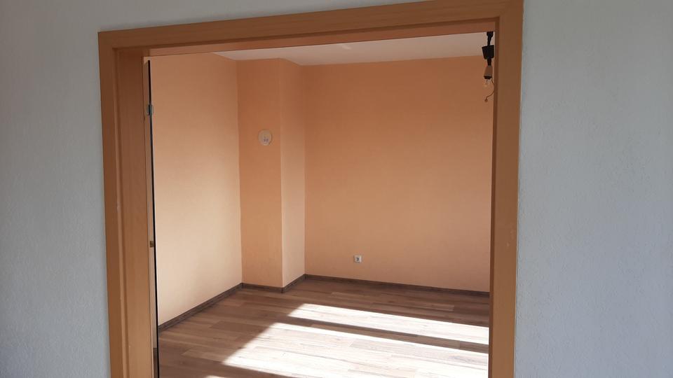 Etagenwohnung Grünhain-Beierfeld Beierfeld - 3 Zimmer, 59 m&sup2;, 45.000&euro; | Angebot:27228989