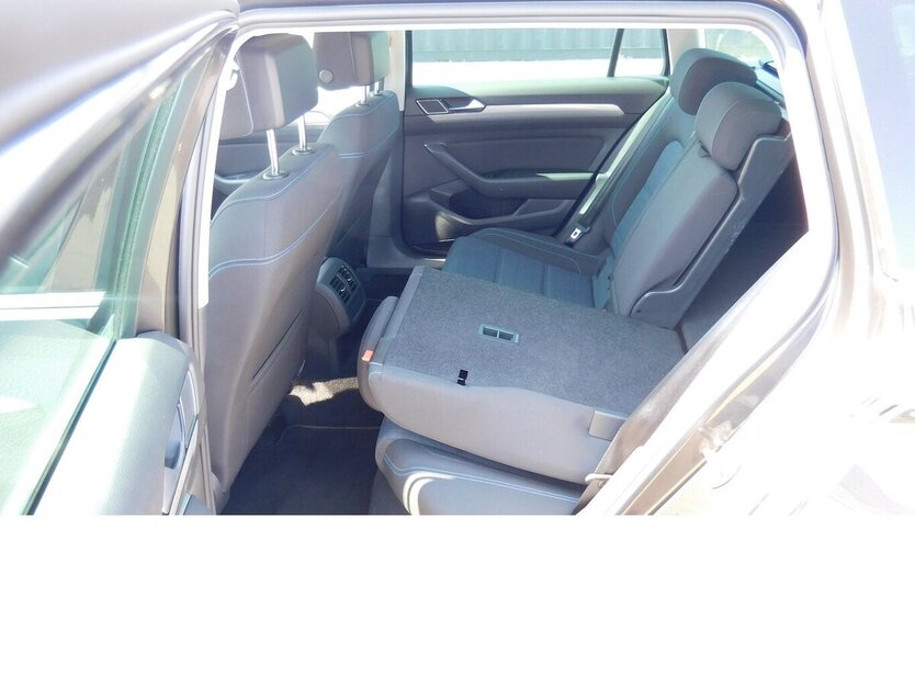 VW Passat Variant 1.4 GTE Benzin/Hybri TSI DSG Navi 35.600 km 23.990 € Vordorf 38533