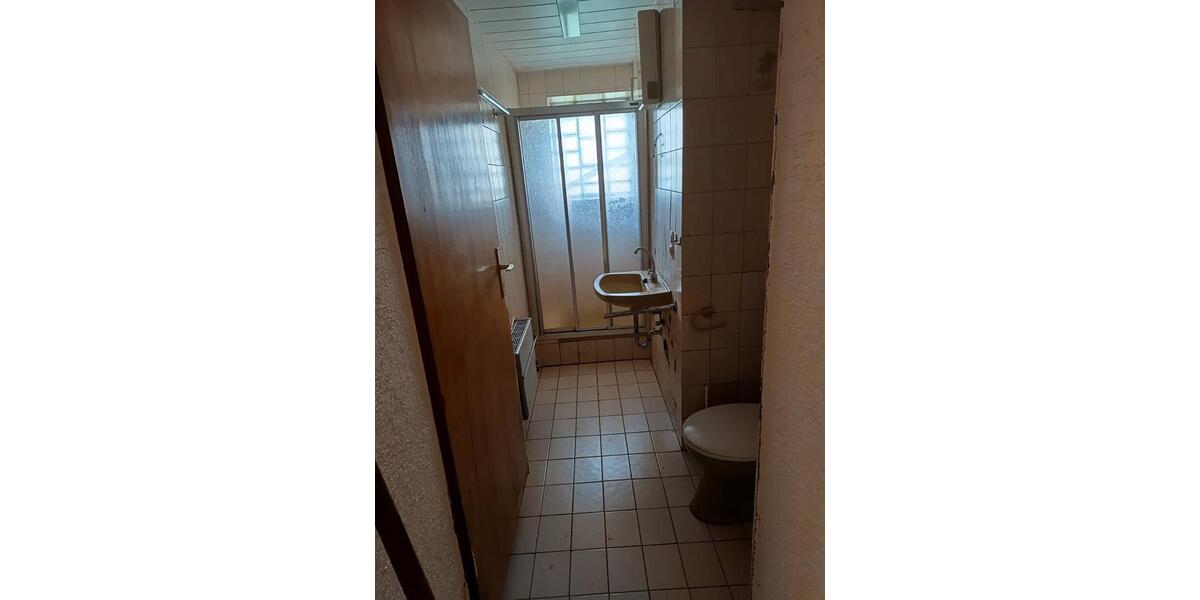 Einfamilienhaus Idar-Oberstein Oberstein - 7 Zimmer, 151 m&sup2;, 130.000&euro; | Angebot:26818568