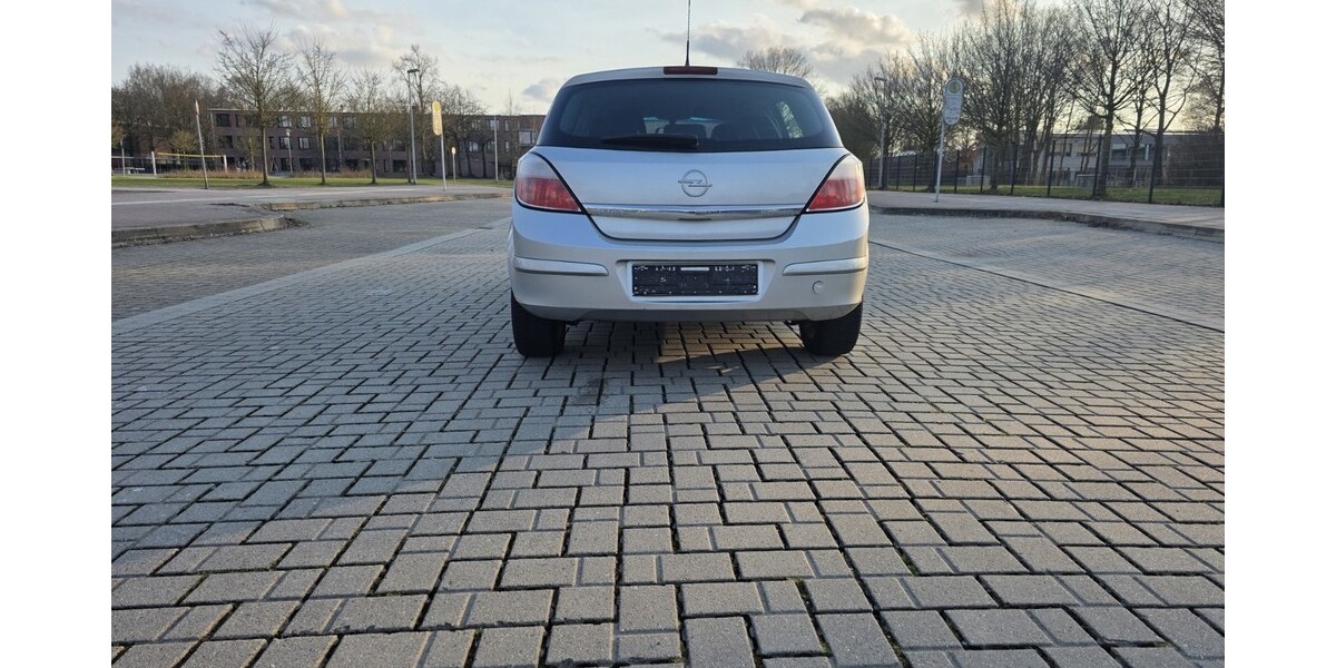 Opel Astra H 190.582 km 1.499 &euro; Papenburg 26871