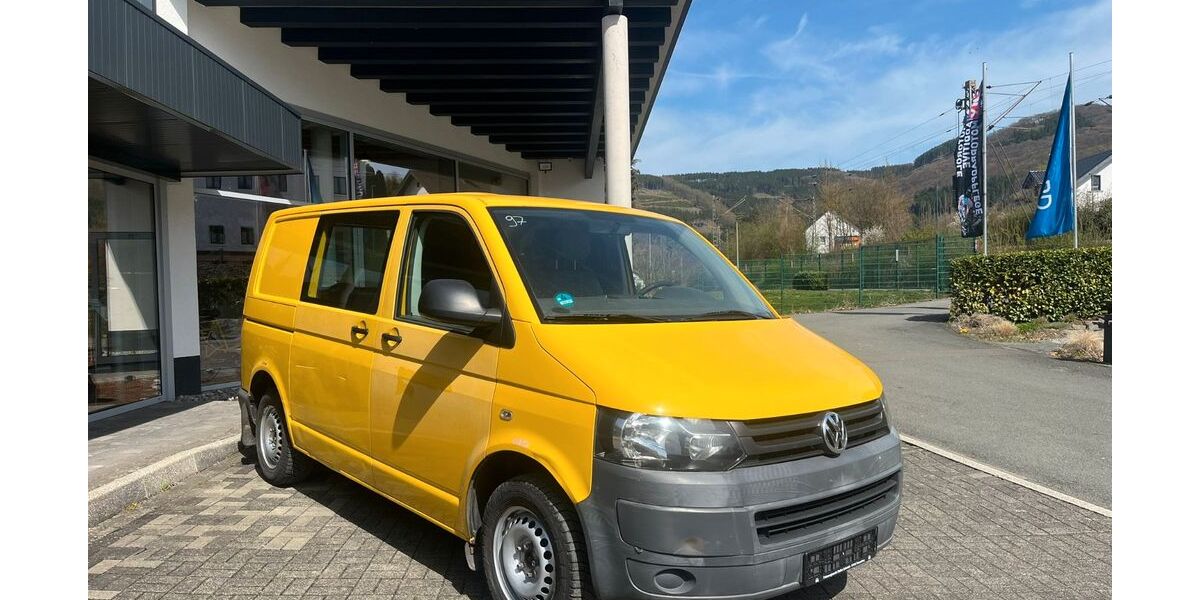 VW T5 Transporter 76.000 km 7.450 &euro; Finnentrop 57413