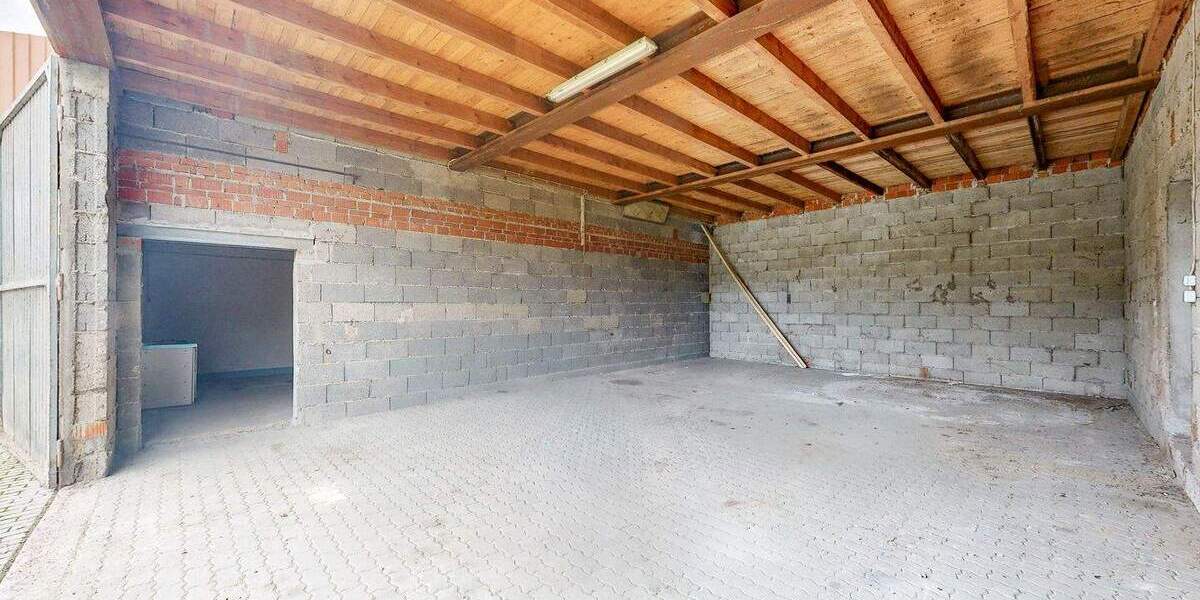 Mehrfamilienhaus, Wohnhaus Schwebenried Schwebenried - 8 Zimmer, 209 m&sup2;, 285.000&euro; | Angebot:25997007