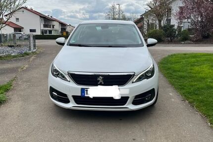 Peugeot 308 39.999 km 12.500 &euro; Trossingen 78647