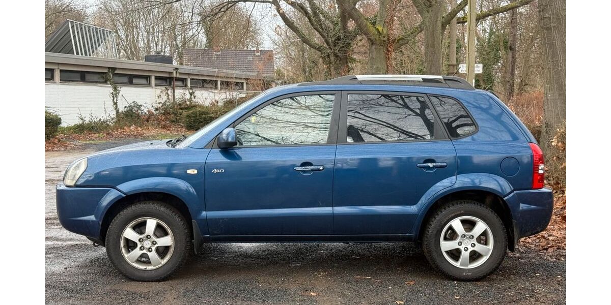 Hyundai TUCSON 202.200 km 3.900 &euro; Düren 52351
