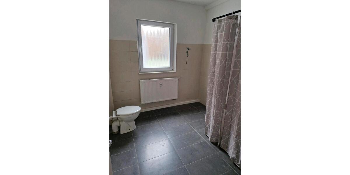 Etagenwohnung Hallstadt - 4 Zimmer, 130 m&sup2;, 1.200&euro; | Angebot:26236118