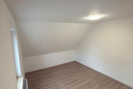 Maisonette-Wohnung, frisch renoviert sofort verfügbar 5 zimmer