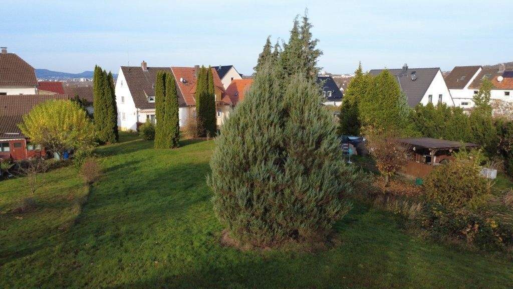  1 o. 2-Familiendoppelhaushälfte mit großem Potenzial und idyllischem Grundstück in Niestetal-Sandershausen 6 zimmer