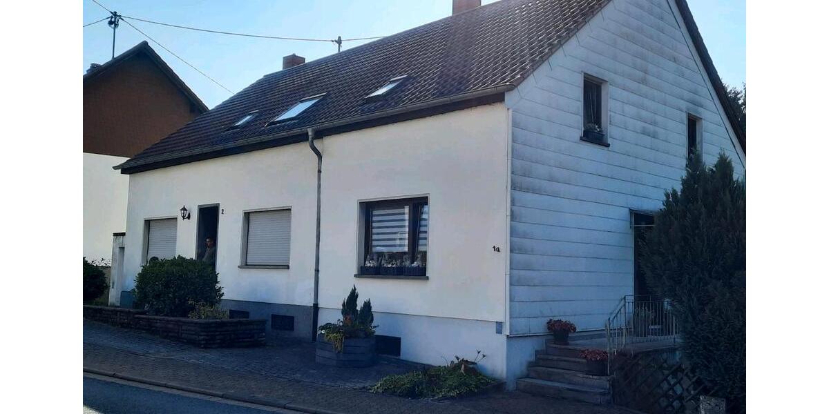 2 Häuser zum Preis für einem in Habach zu verkaufen zimmer