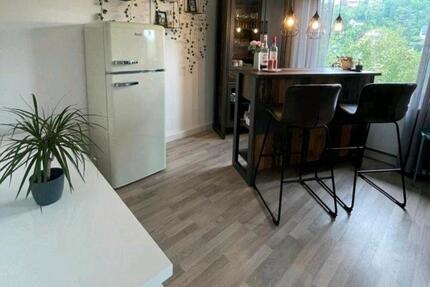 Mädchen-WG Zimmer ab sofort zu vermieten 4 zimmer