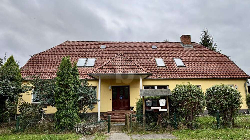 Einfamilienhaus Redefin - 9 Zimmer, 283 m&sup2;, 249.000&euro; | Angebot:27116988
